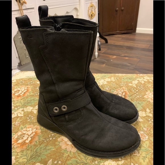 merrell travvy waterproof